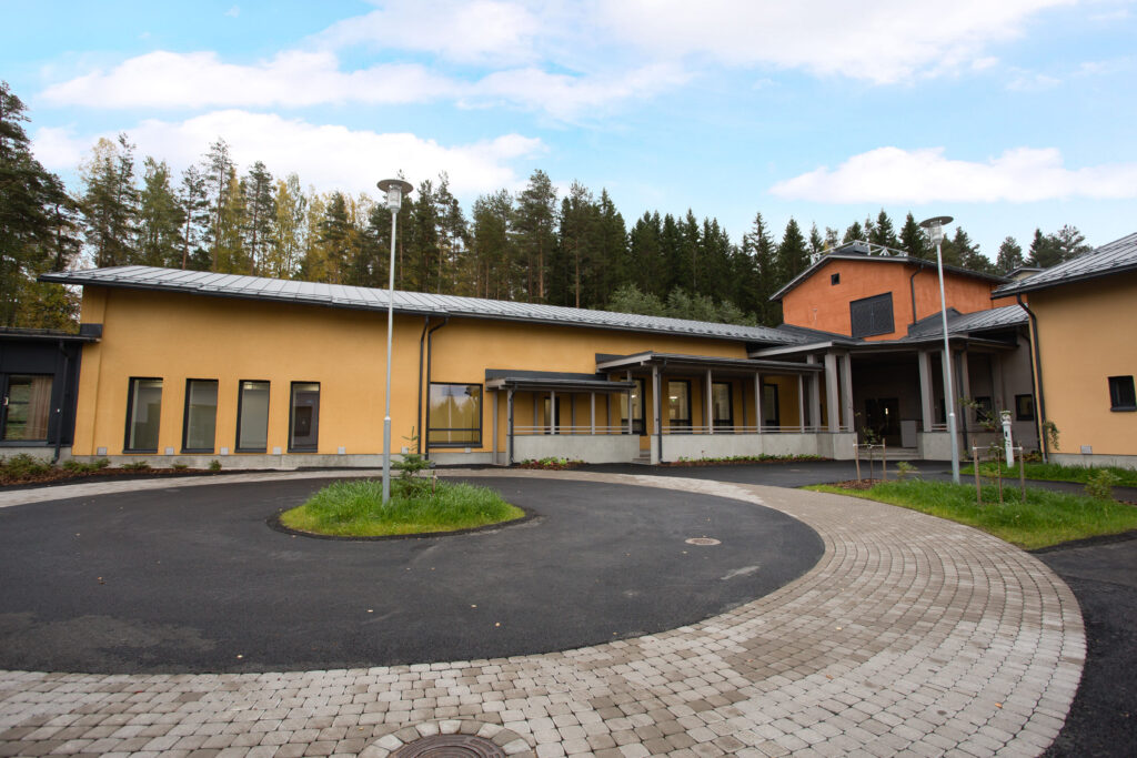 Kuuselan pääsisäänkäynti